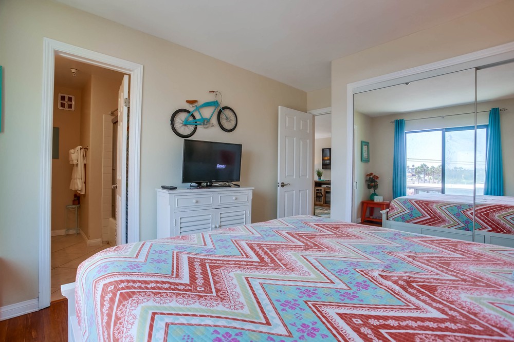 Virtual tour photo 18 of 45 for 4465 Ocean Blvd #52