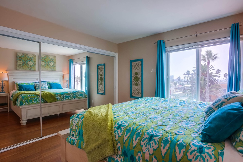 Virtual tour photo 23 of 45 for 4465 Ocean Blvd #52