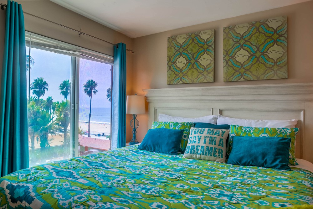 Virtual tour photo 26 of 45 for 4465 Ocean Blvd #52