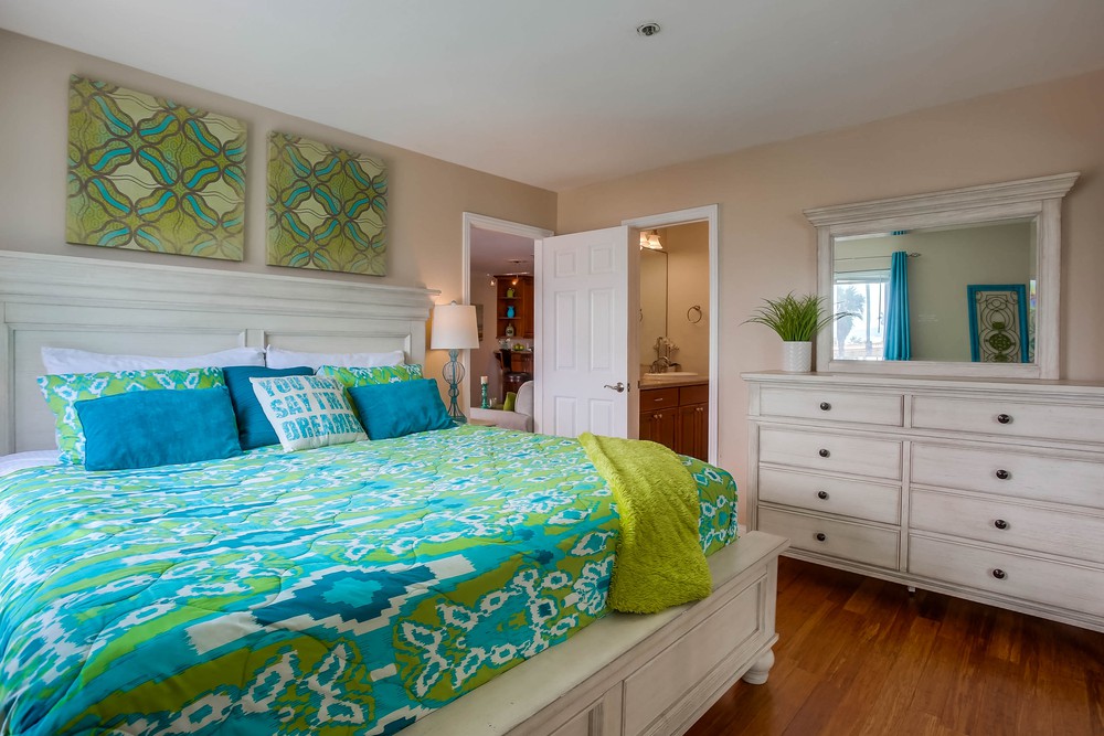 Virtual tour photo 27 of 45 for 4465 Ocean Blvd #52