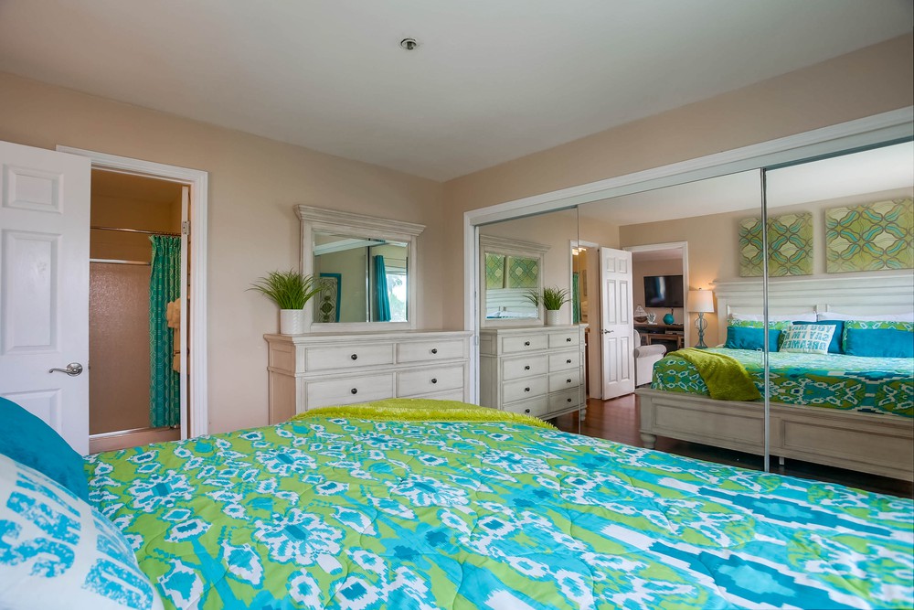 Virtual tour photo 28 of 45 for 4465 Ocean Blvd #52