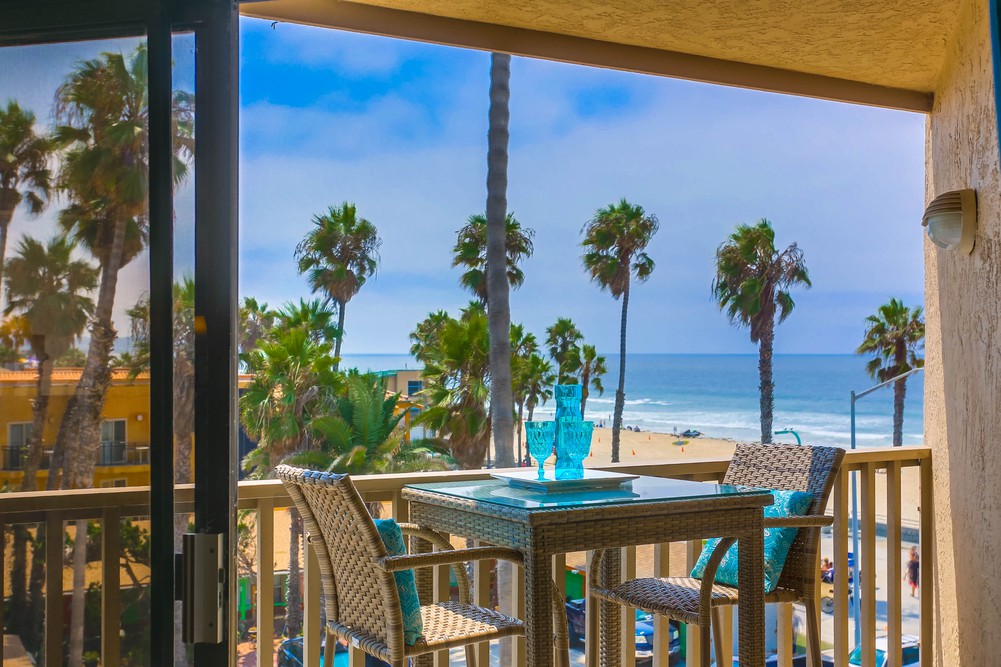 Virtual tour photo 30 of 45 for 4465 Ocean Blvd #52