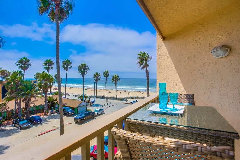 Virtual tour photo 33 of 45 for 4465 Ocean Blvd #52