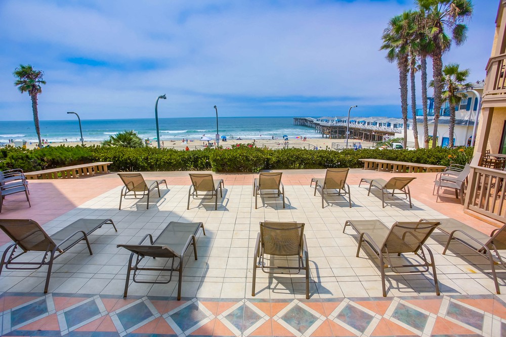 Virtual tour photo 36 of 45 for 4465 Ocean Blvd #52
