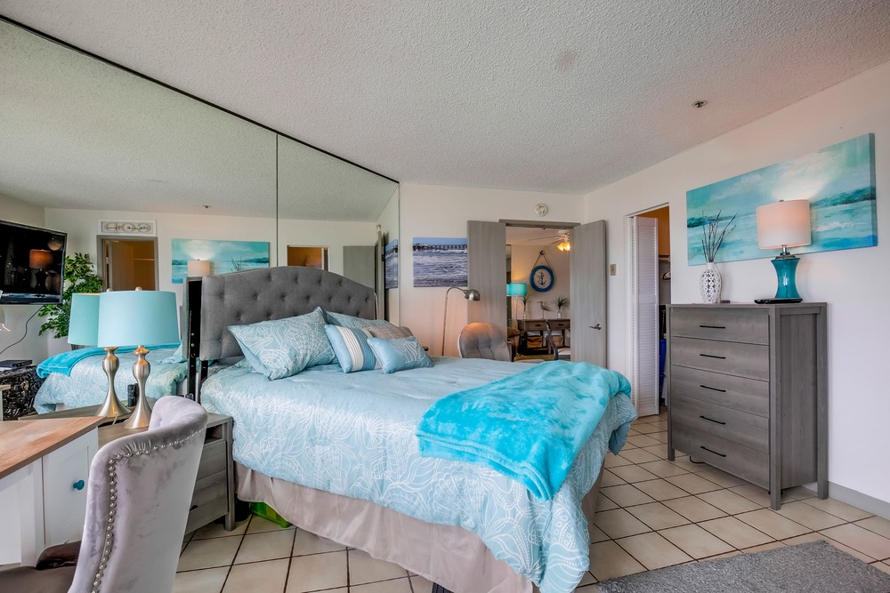 Virtual tour photo 22 of 40 for 4465 Ocean Blvd #56