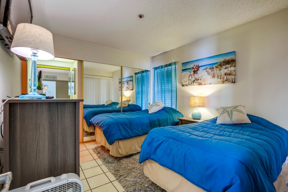 Virtual tour photo 28 of 40 for 4465 Ocean Blvd #56