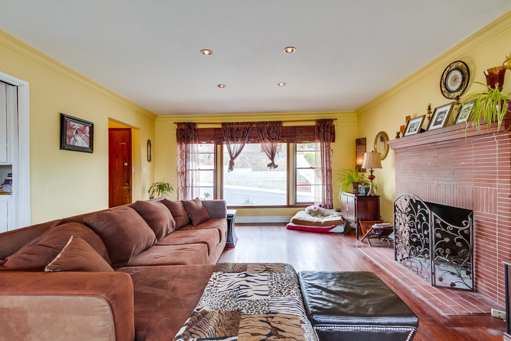 Virtual tour photo 7 of 36 for 4468 Rolando Boulevard