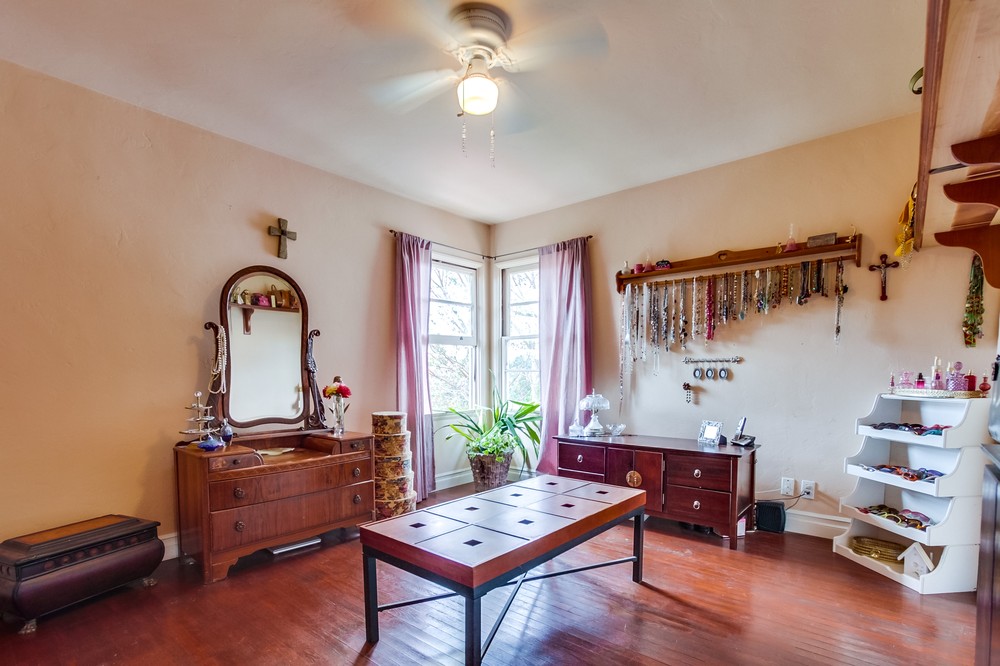Virtual tour photo 17 of 36 for 4468 Rolando Boulevard