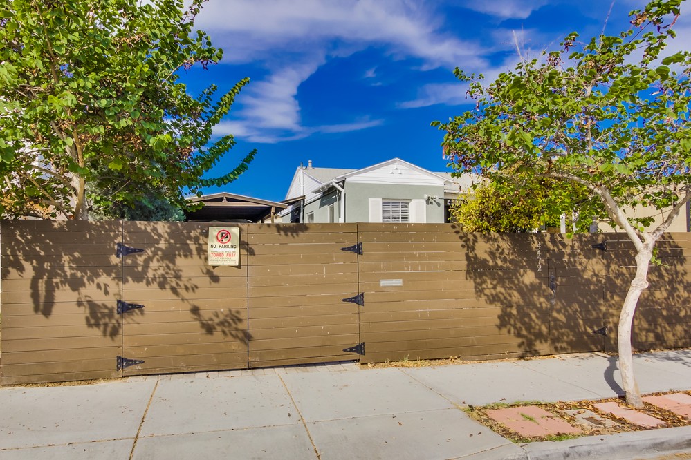 Virtual tour photo 1 of 61 for 4472 Altadena Avenue