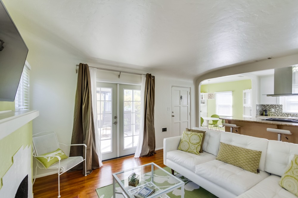 Virtual tour photo 21 of 61 for 4472 Altadena Avenue