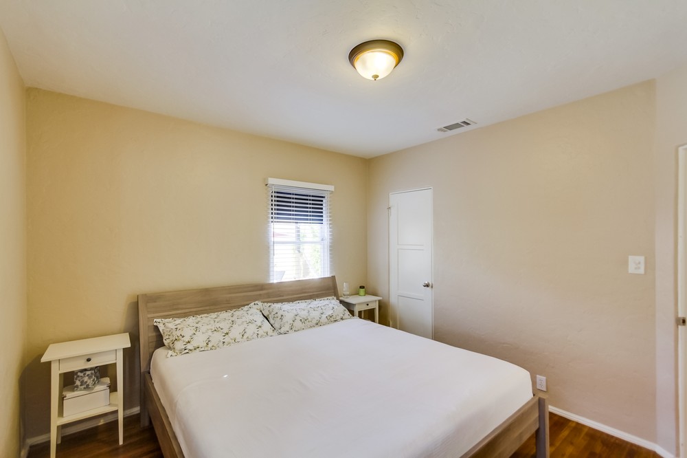 Virtual tour photo 37 of 61 for 4472 Altadena Avenue