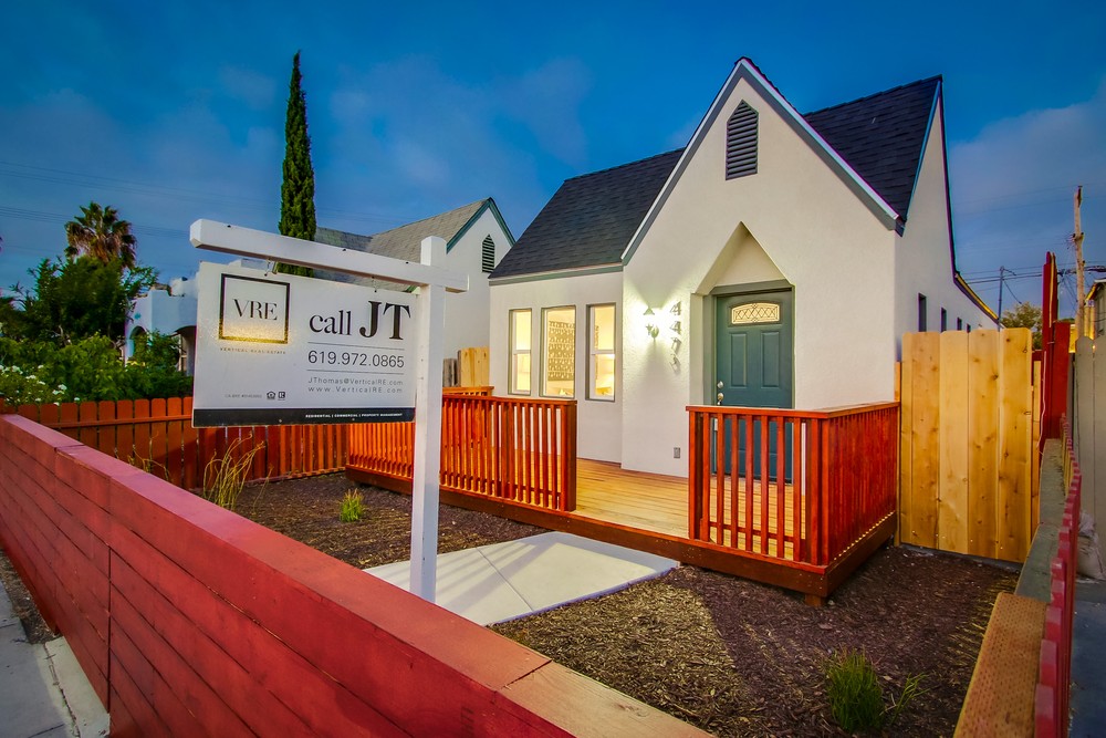 Virtual tour photo 6 of 65 for 4473 Wilson Ave