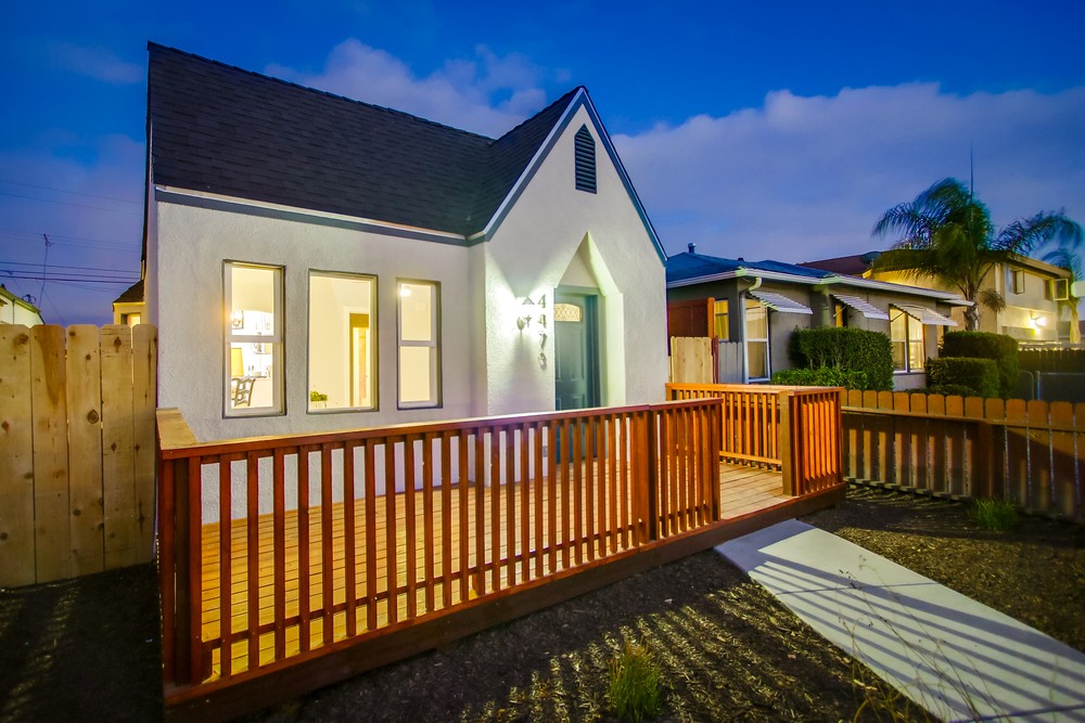 Virtual tour photo 8 of 65 for 4473 Wilson Ave