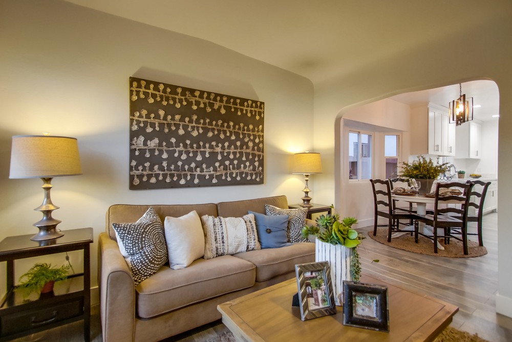 Virtual tour photo 21 of 65 for 4473 Wilson Ave
