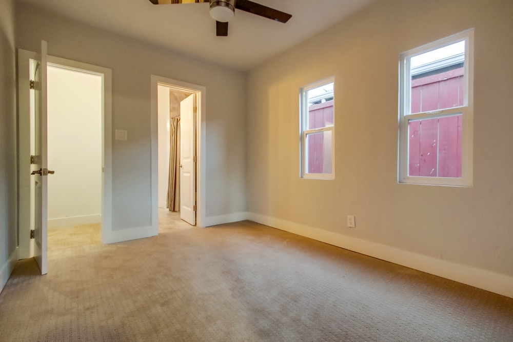 Virtual tour photo 37 of 65 for 4473 Wilson Ave