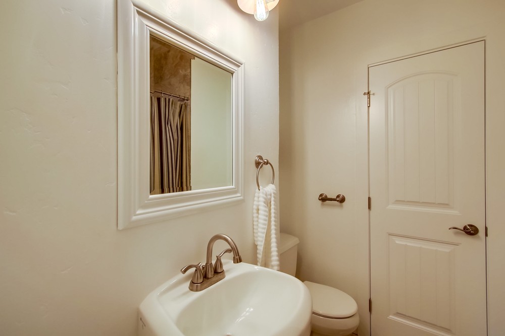 Virtual tour photo 41 of 65 for 4473 Wilson Ave