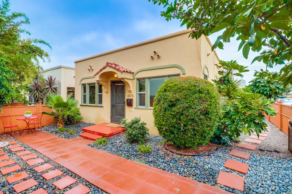 Virtual tour photo 7 of 31 for 4474 Oregon St