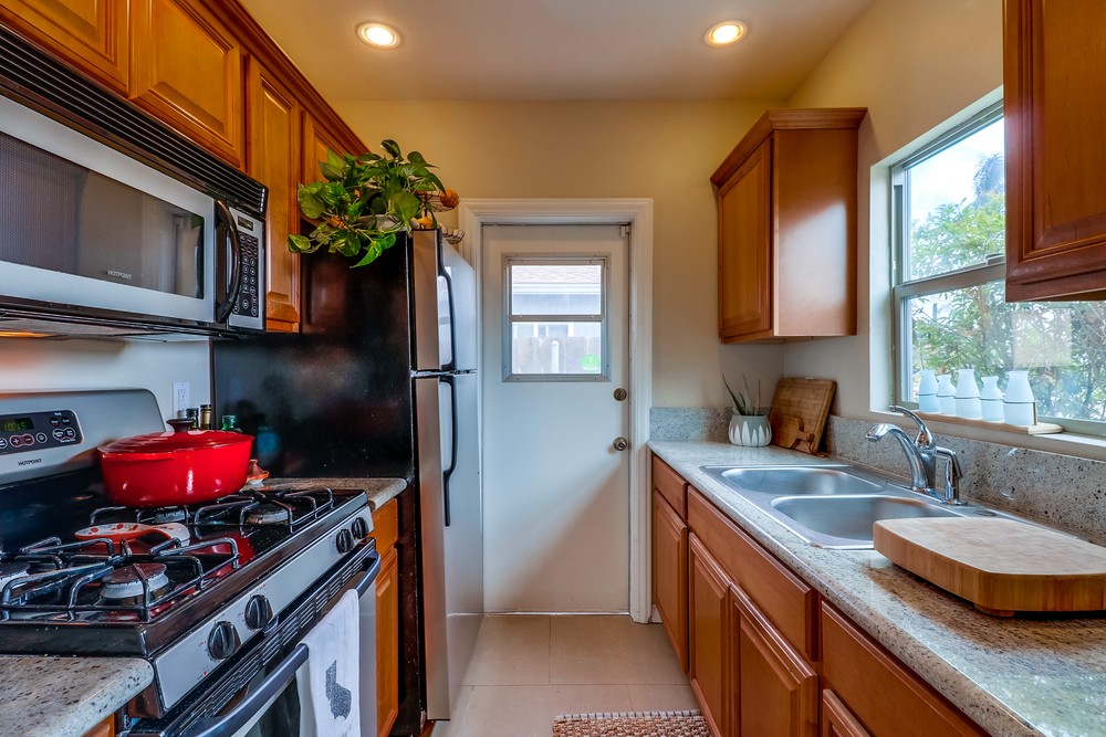Virtual tour photo 15 of 31 for 4474 Oregon St