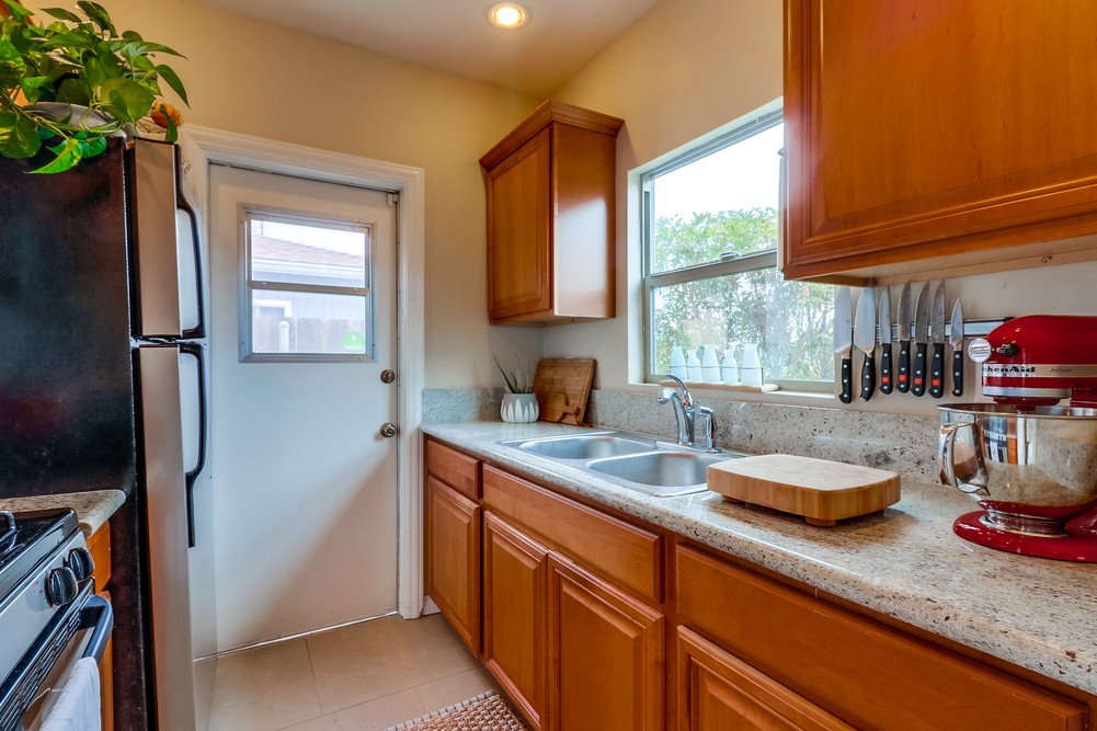 Virtual tour photo 16 of 31 for 4474 Oregon St