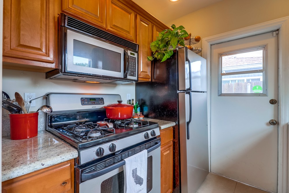 Virtual tour photo 17 of 31 for 4474 Oregon St