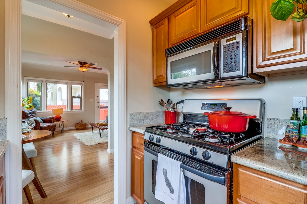 Virtual tour photo 18 of 31 for 4474 Oregon St