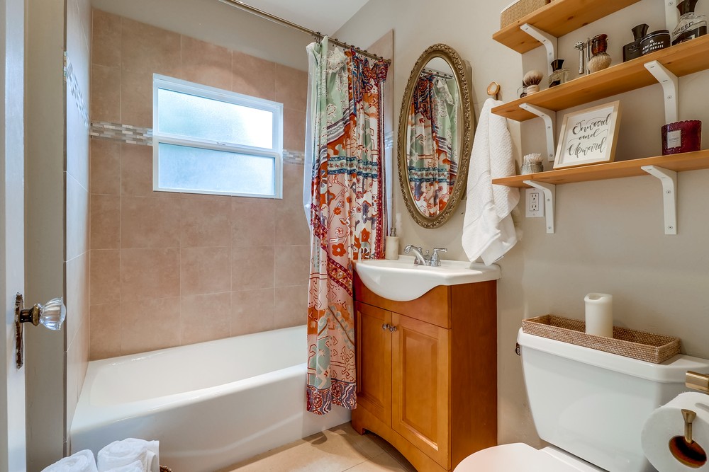 Virtual tour photo 27 of 31 for 4474 Oregon St