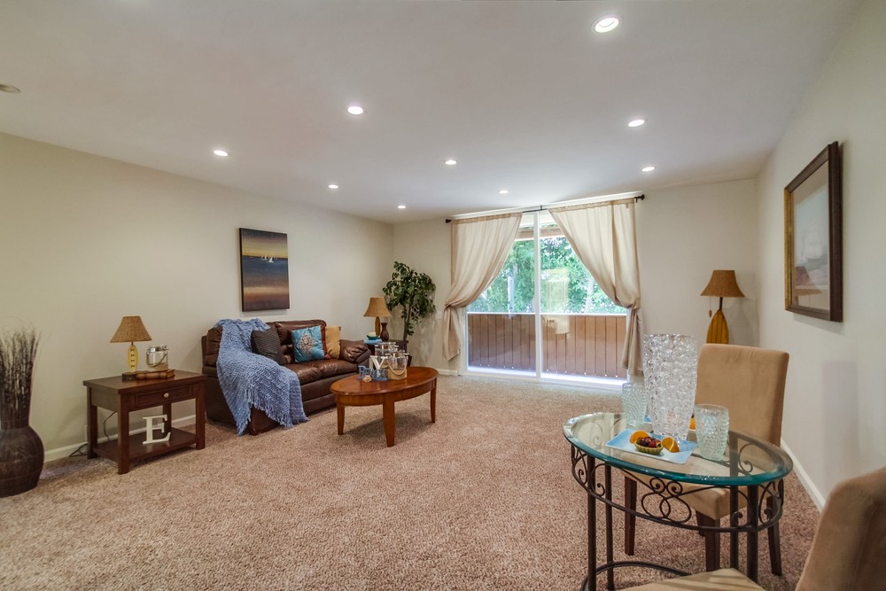 Virtual tour photo 10 of 33 for 4477 Mentone St #107