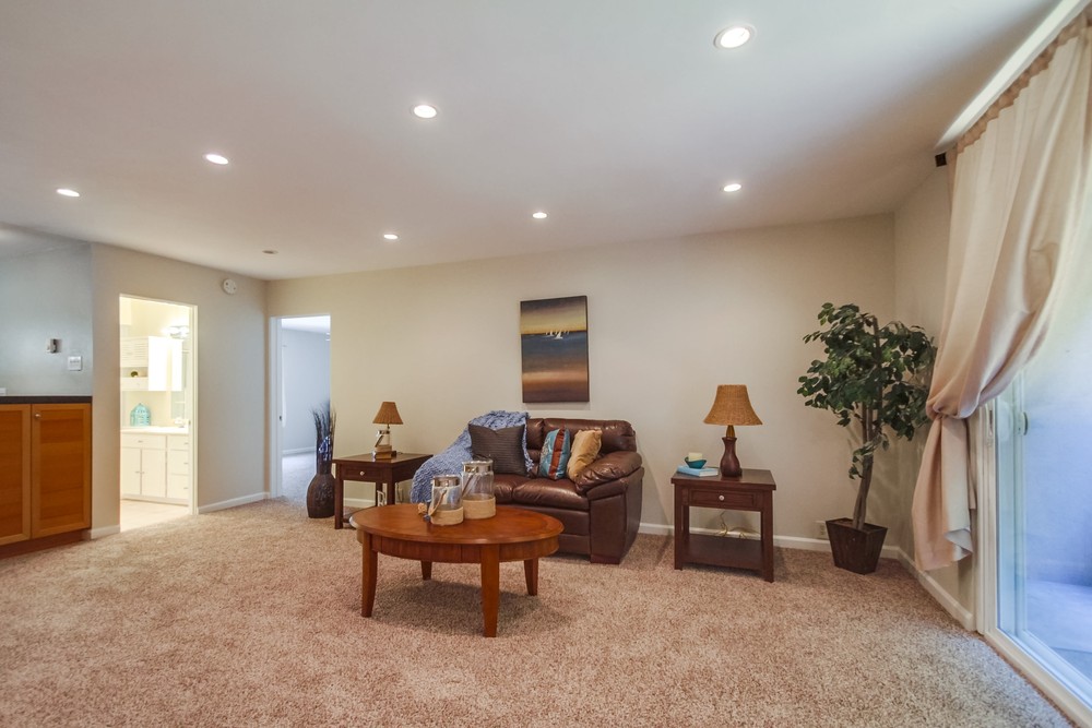 Virtual tour photo 11 of 33 for 4477 Mentone St #107