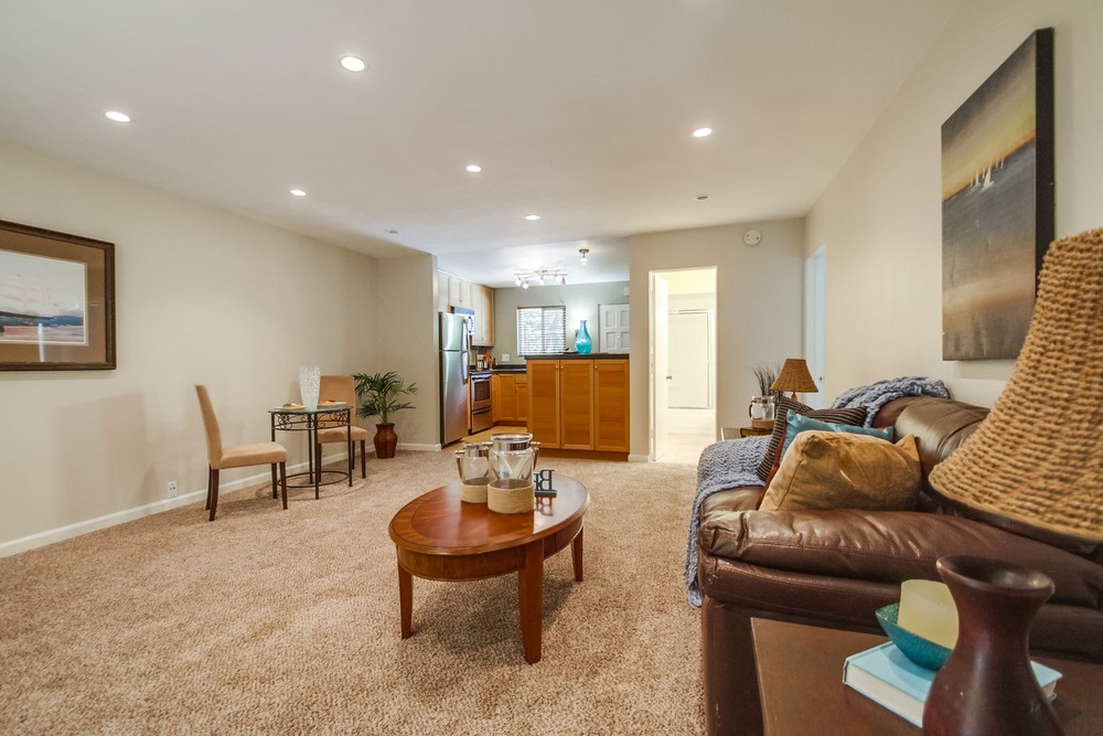 Virtual tour photo 13 of 33 for 4477 Mentone St #107