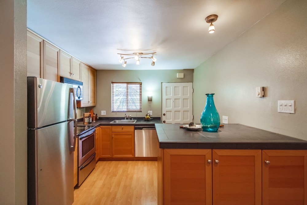 Virtual tour photo 15 of 33 for 4477 Mentone St #107