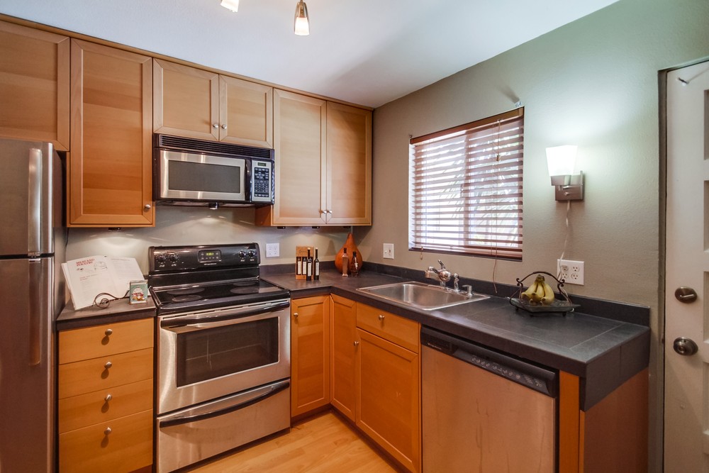 Virtual tour photo 17 of 33 for 4477 Mentone St #107