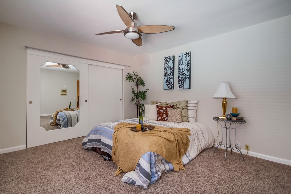 Virtual tour photo 22 of 33 for 4477 Mentone St #107