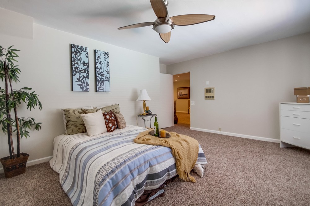 Virtual tour photo 23 of 33 for 4477 Mentone St #107