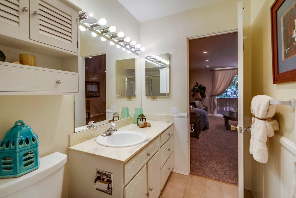 Virtual tour photo 25 of 33 for 4477 Mentone St #107