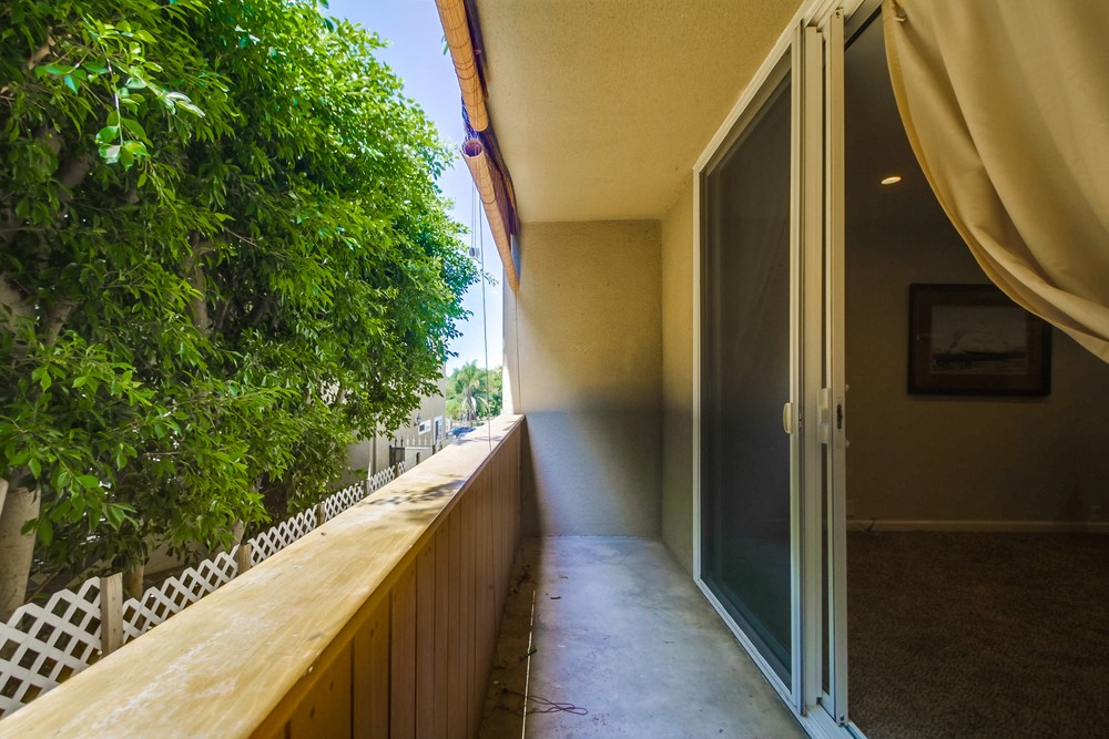Virtual tour photo 27 of 33 for 4477 Mentone St #107