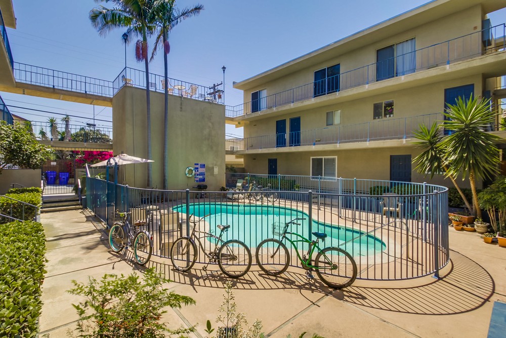Virtual tour photo 29 of 33 for 4477 Mentone St #107