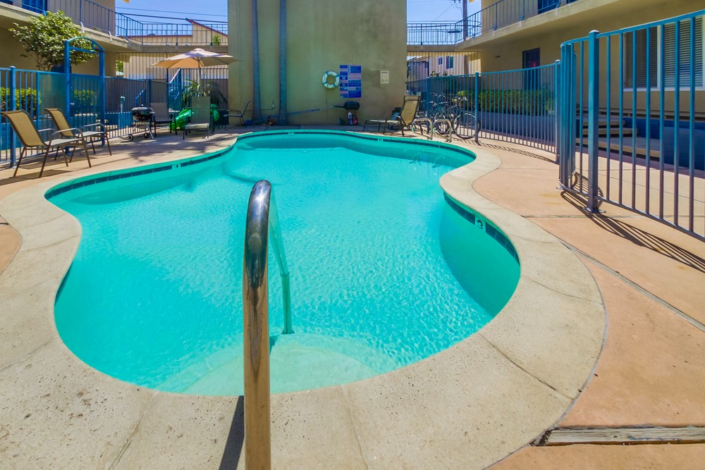 Virtual tour photo 31 of 33 for 4477 Mentone St #107