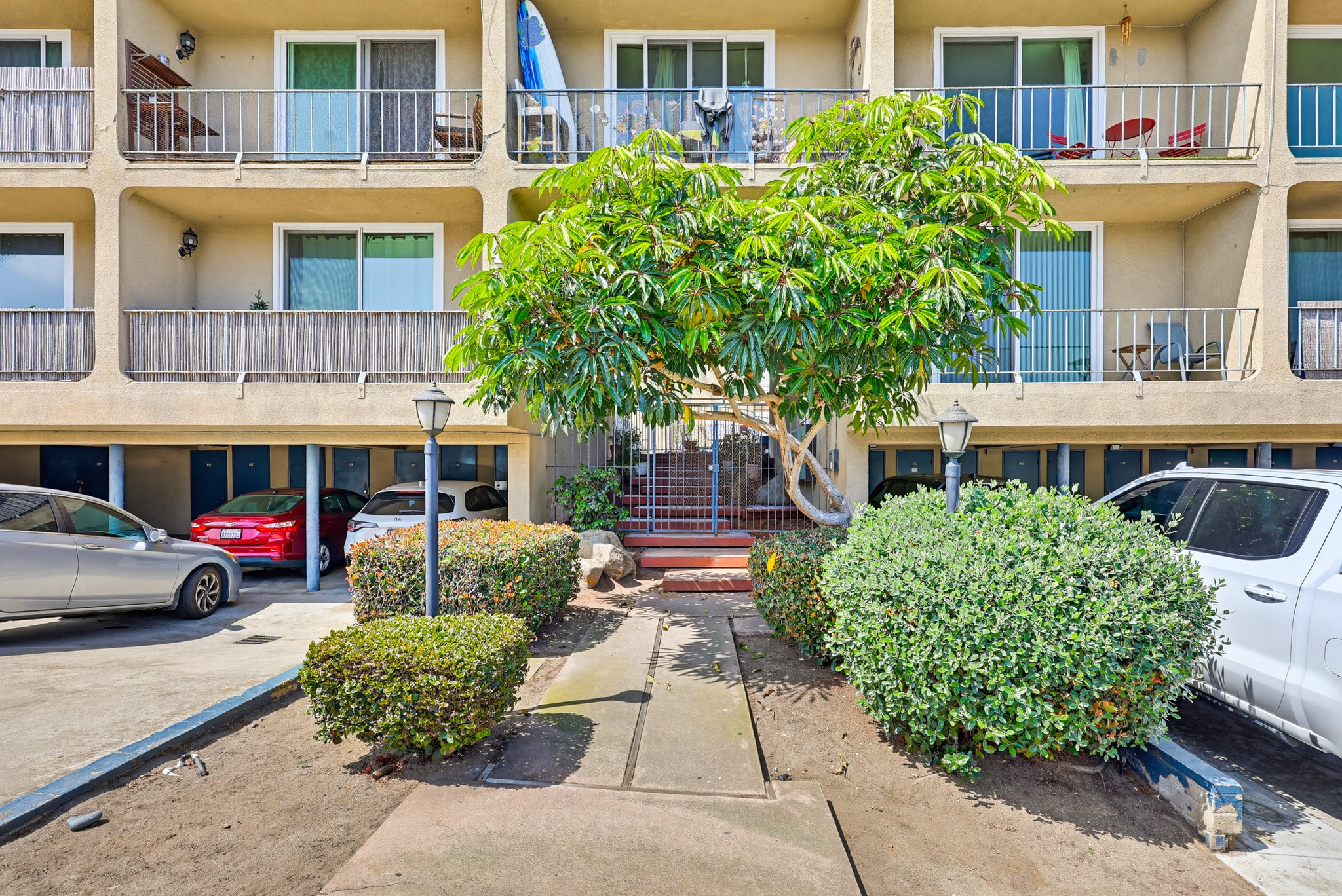 Virtual tour photo 51 of 54 for 4477 Mentone St UNIT 105