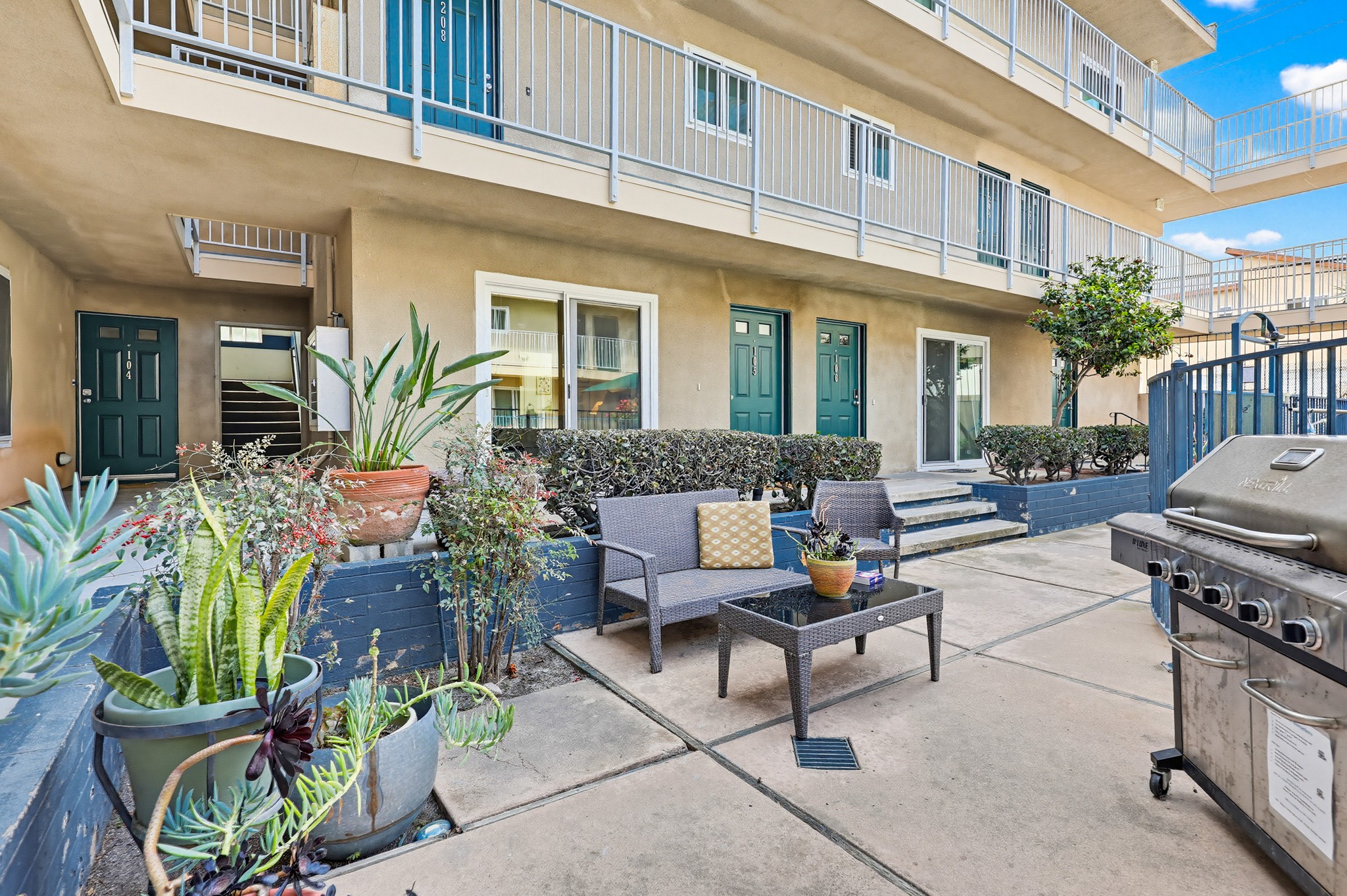 Virtual tour photo 5 of 54 for 4477 Mentone St UNIT 105