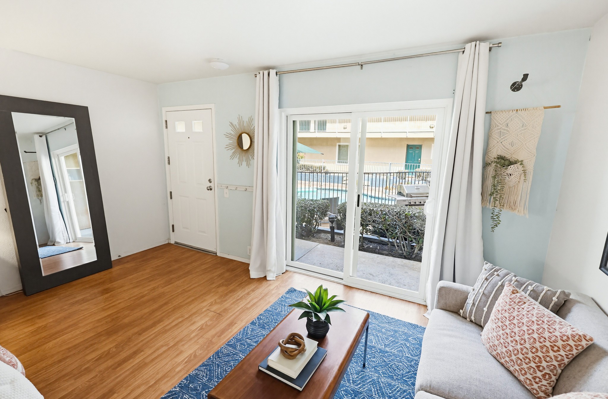 Virtual tour photo 18 of 54 for 4477 Mentone St UNIT 105