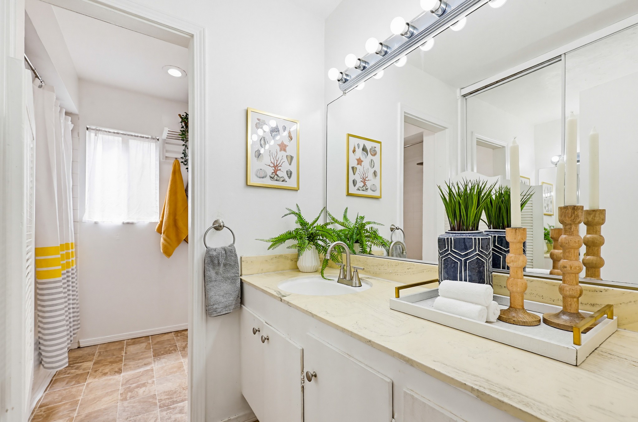 Virtual tour photo 29 of 54 for 4477 Mentone St UNIT 105