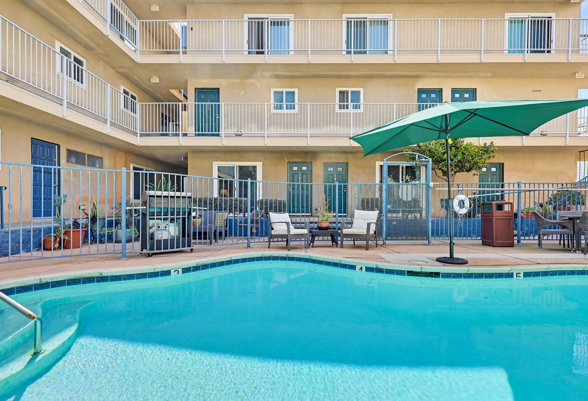 Virtual tour photo 34 of 54 for 4477 Mentone St UNIT 105
