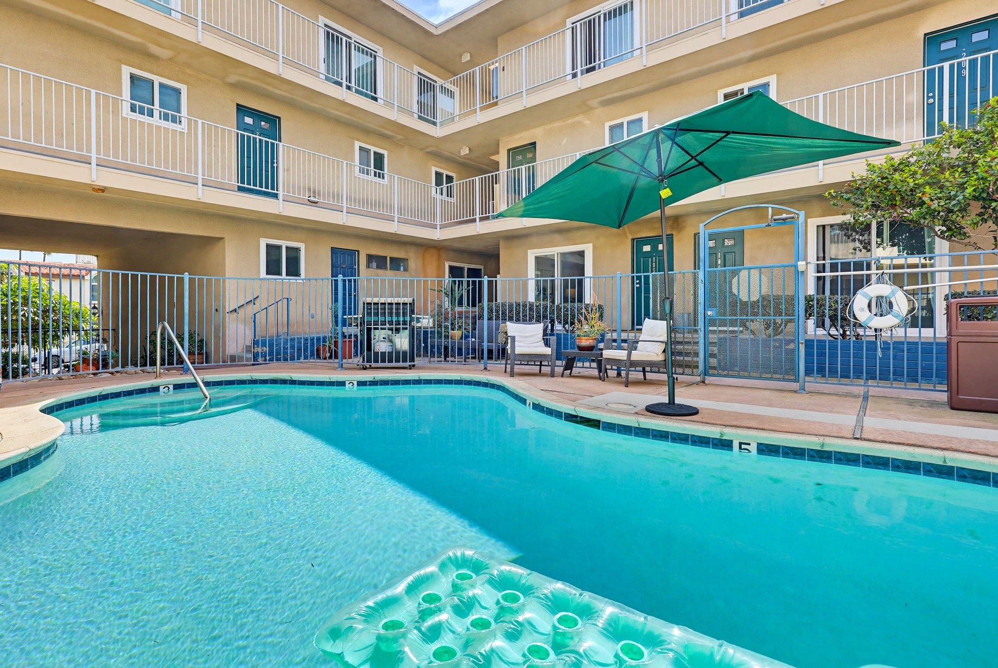 Virtual tour photo 37 of 54 for 4477 Mentone St UNIT 105