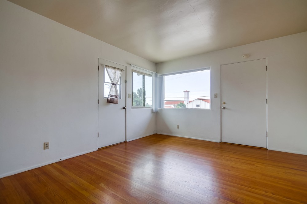 Virtual tour photo 32 of 78 for 4479 54th St
