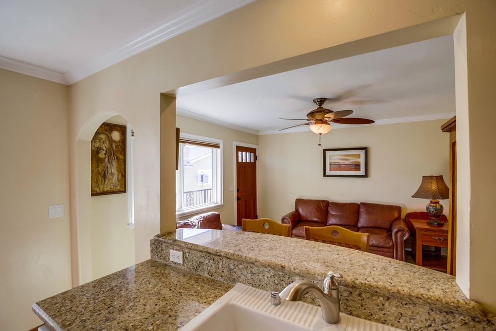 Virtual tour photo 21 of 27 for 4479 Marlborough Ave #6