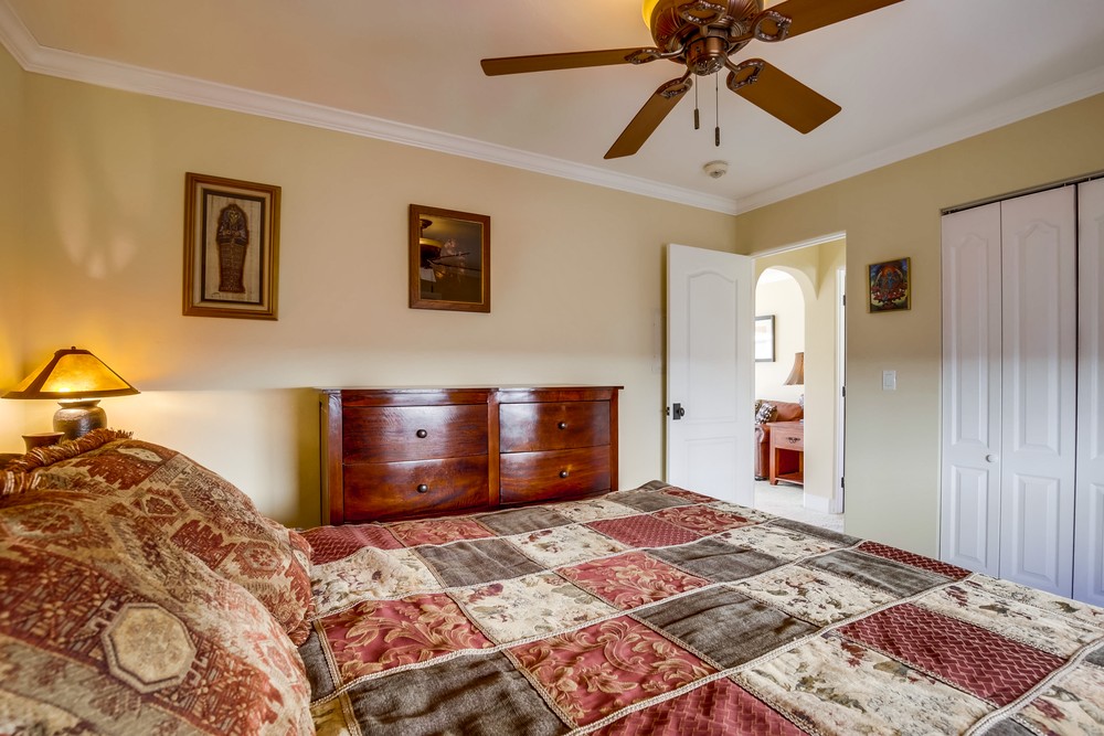 Virtual tour photo 25 of 27 for 4479 Marlborough Ave #6