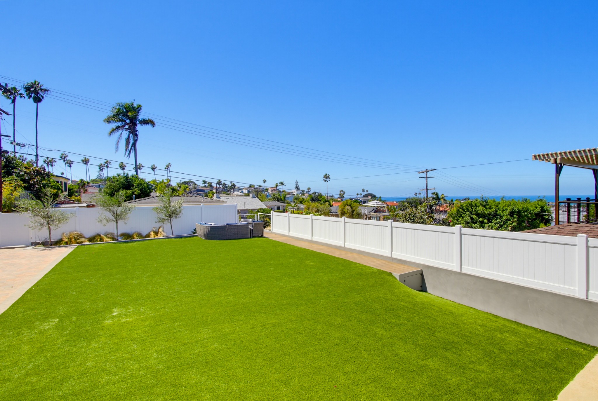 Virtual tour photo 24 of 125 for 4483 Saratoga Ave