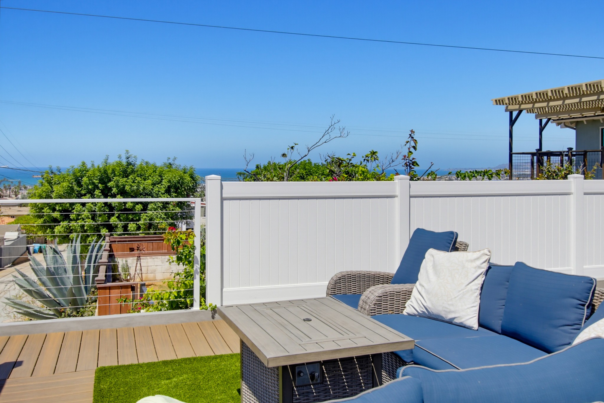 Virtual tour photo 26 of 125 for 4483 Saratoga Ave