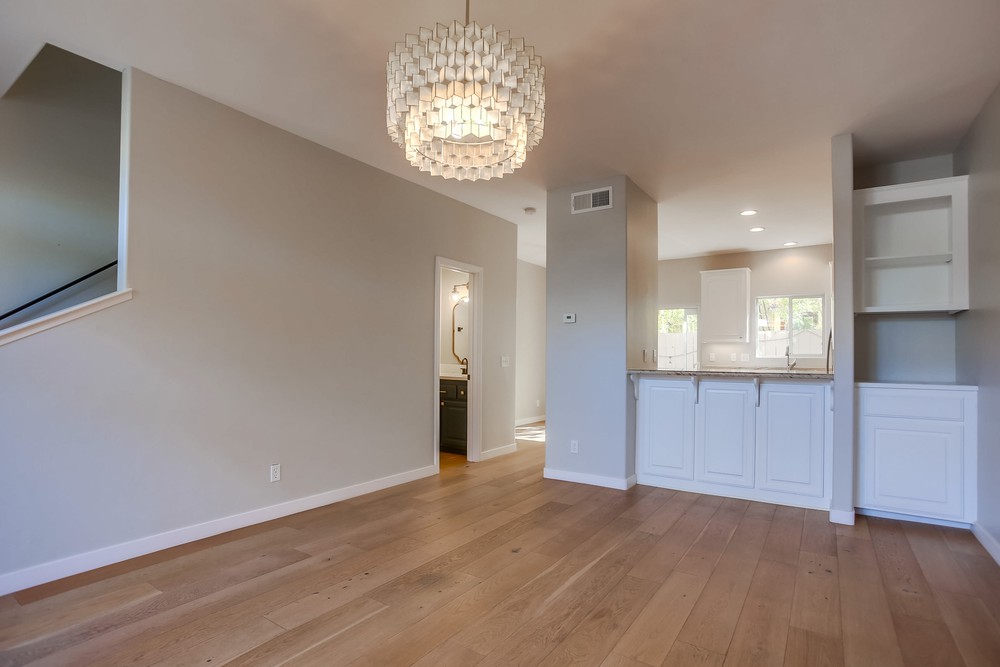 Virtual tour photo 7 of 38 for 4485 Cleveland Ave