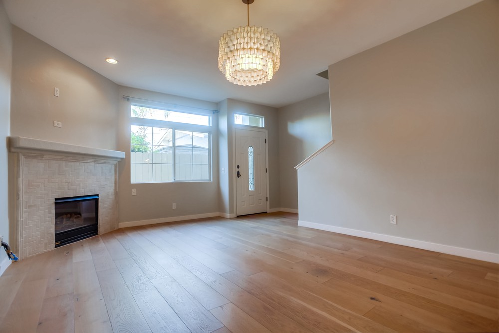 Virtual tour photo 9 of 38 for 4485 Cleveland Ave